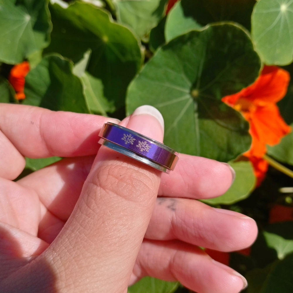 Ring - Picture 2 of 7